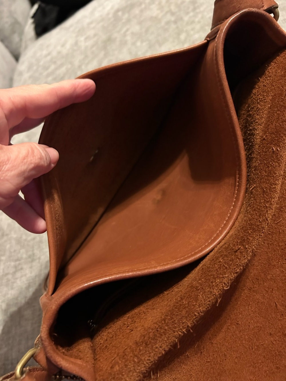 Coach 1992 vintage Brown Leather Crossbody Bag - Picture 8 of 13